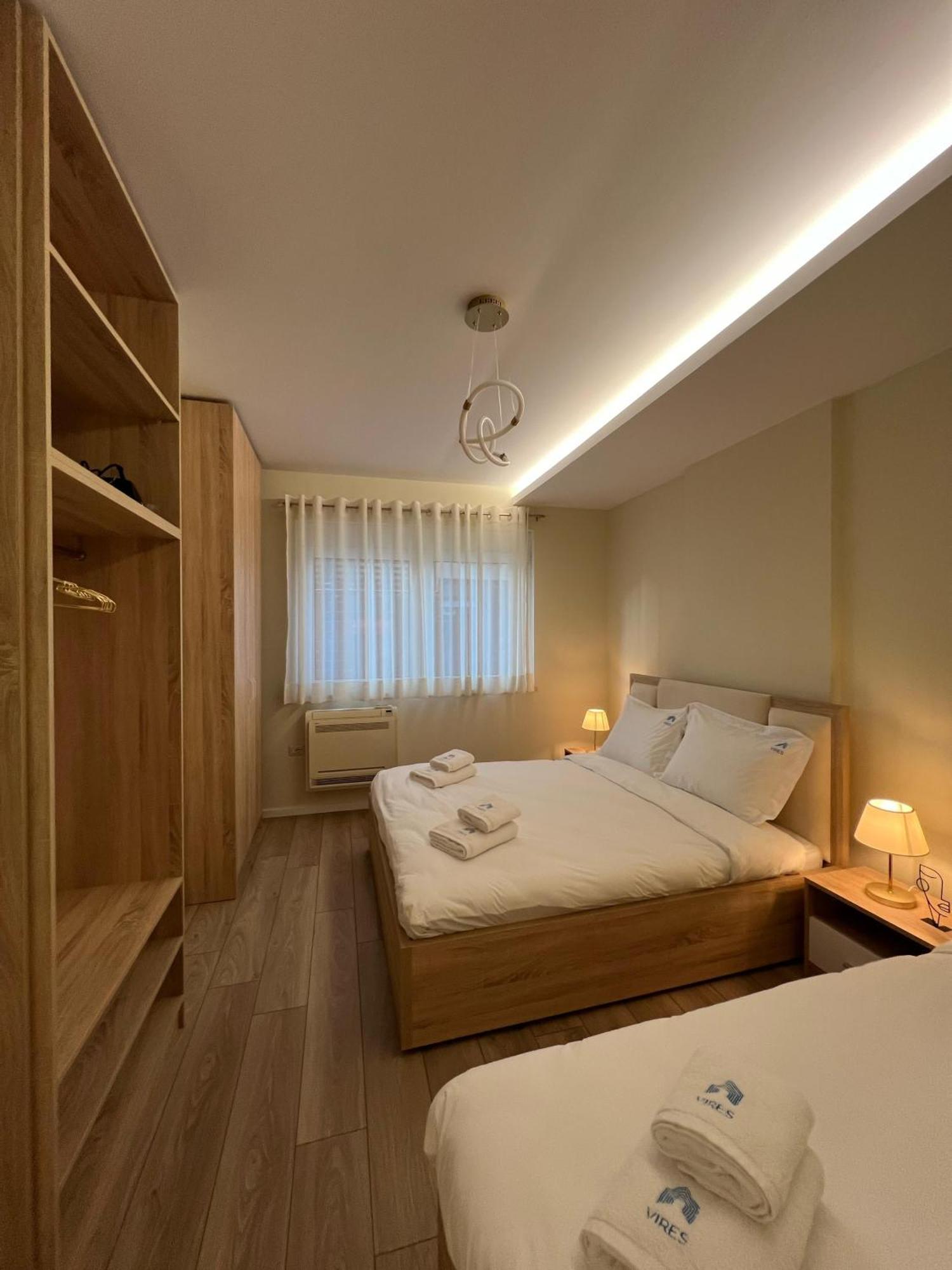Spacious - 1 Minute Walking From Center Тирана